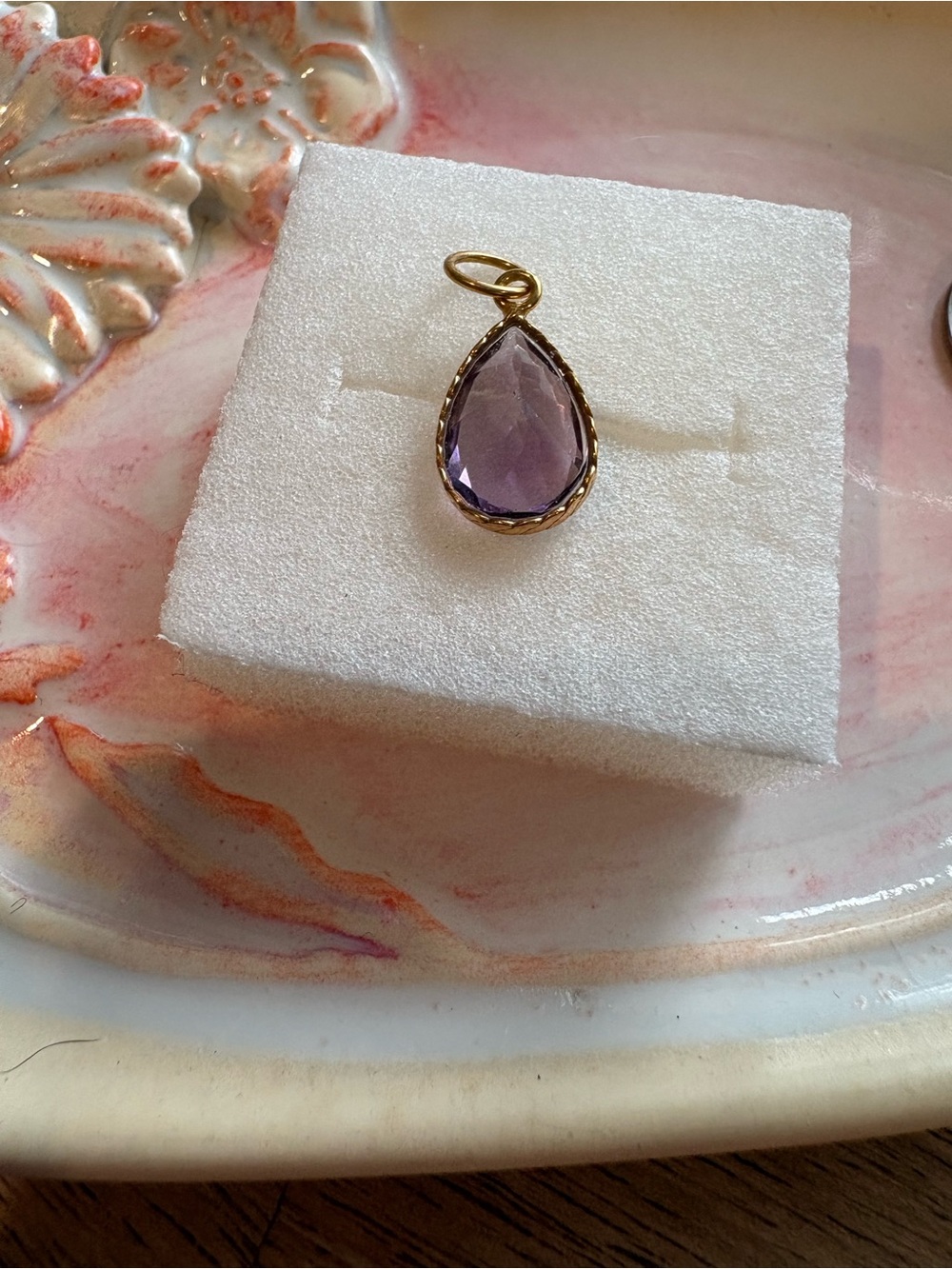 18k Gold Teardrop amethyst Pendant